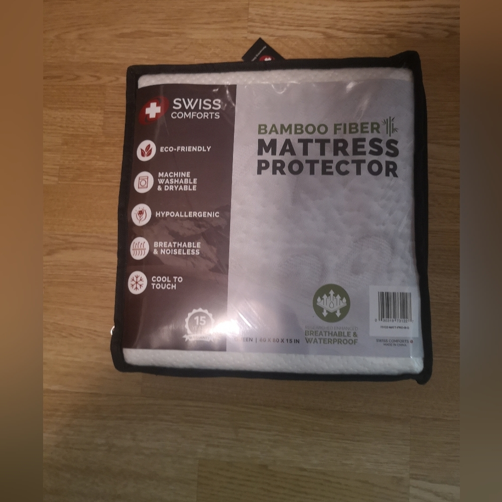 Queen Bamboo Mattress Protector